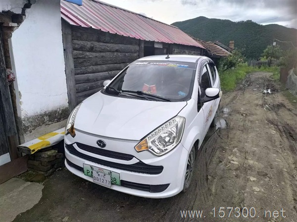 出售電動(dòng)四輪車