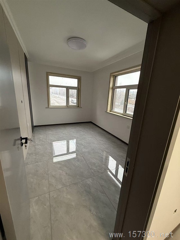 出售歐亞新城多層房屋