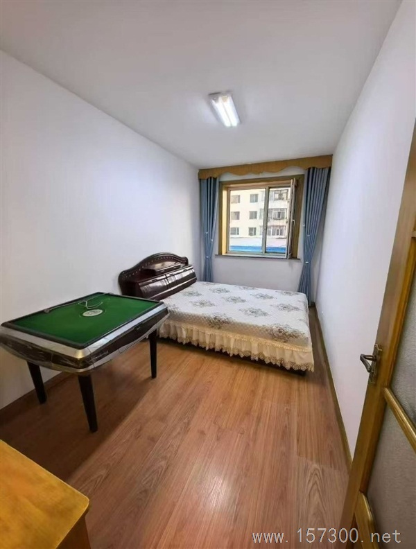 大學學區(qū)二樓