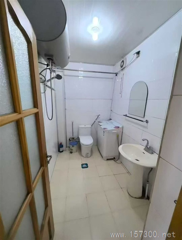 大學學區(qū)二樓