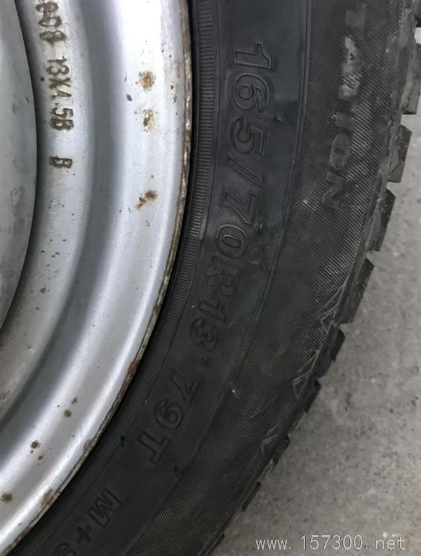 四條雪地胎帶倆鐵圈